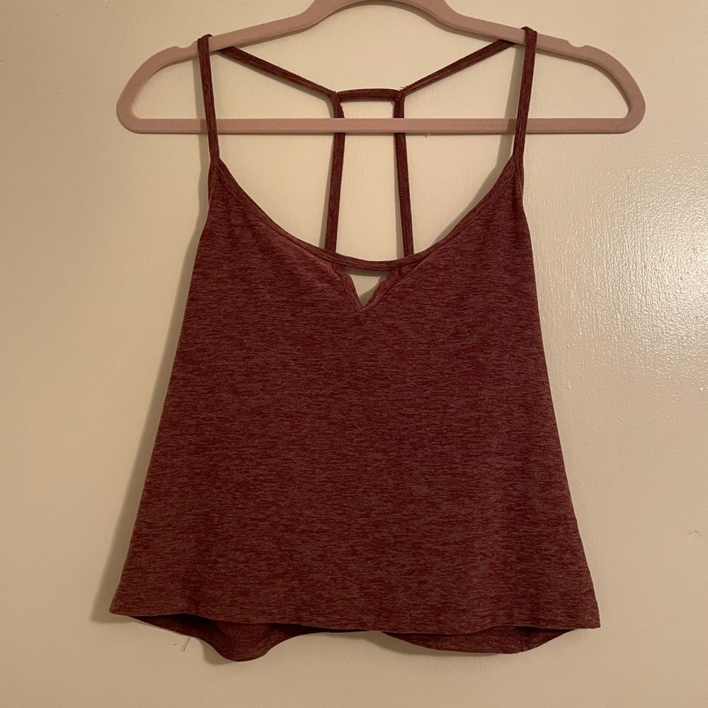 Beyond Yoga Curve Cropped Top Merlot Small